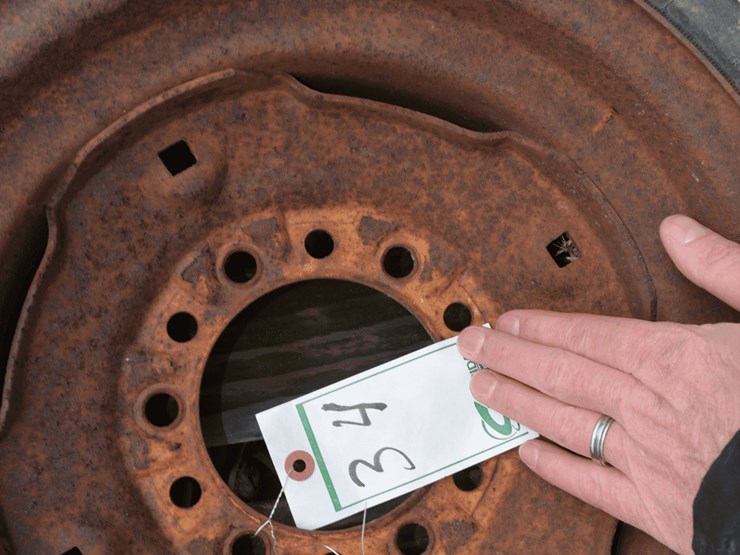 pallet-of-implement-tires-image-4