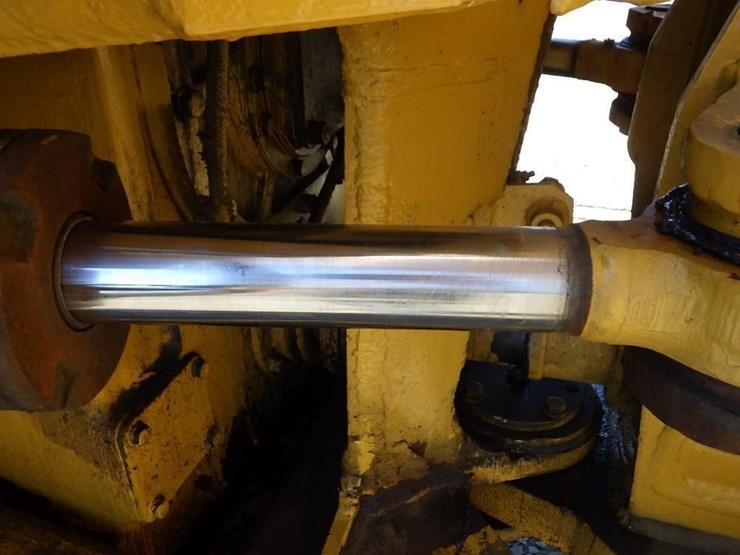 1985-caterpillar-d25c-image-15