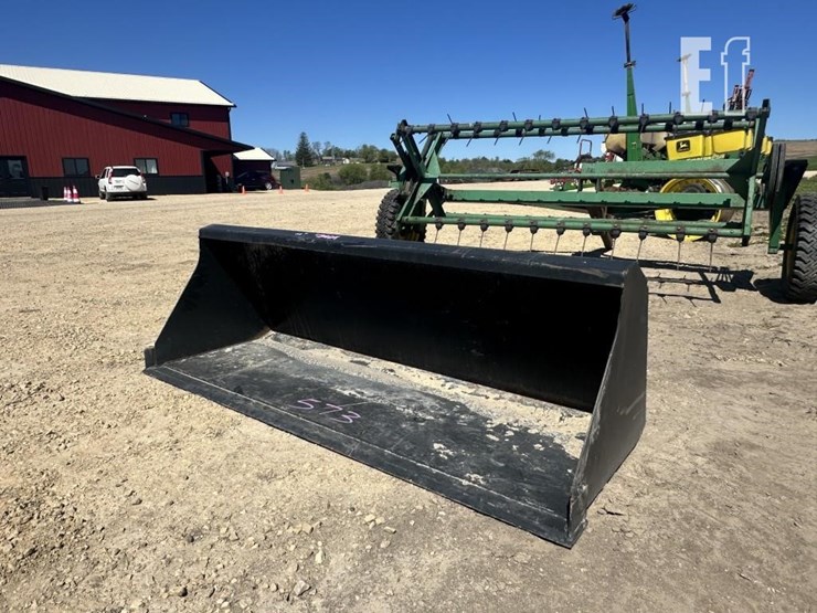 66"-loader-bucket-image-1