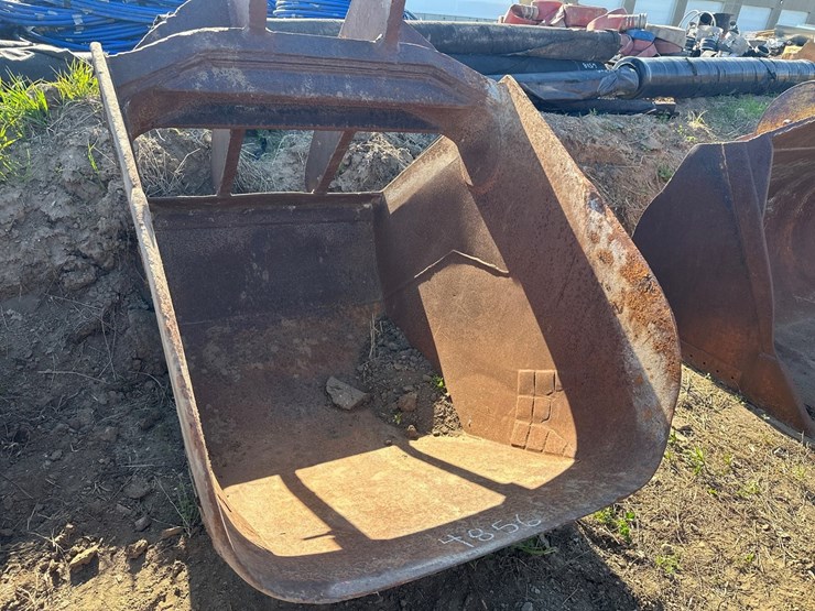 #4856-•-approx-50"-sand-excavator-bucket-image-5