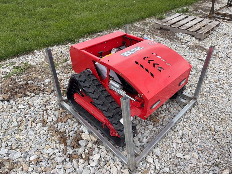 2026-mms-ms800-tracked-mower-image-7
