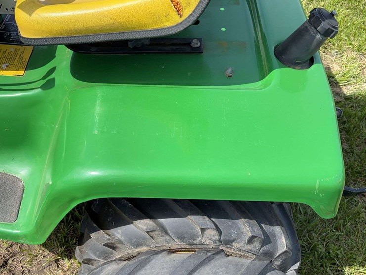 john-deere-322-image-24