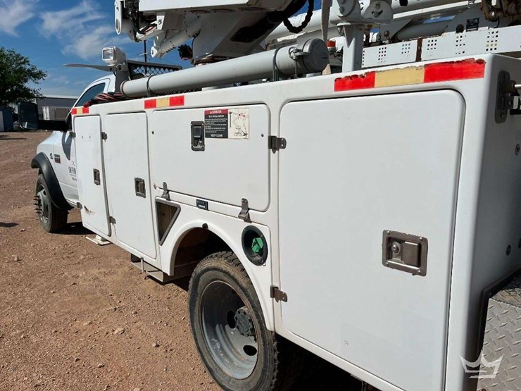2011-ram-5500-4x4-altec-at40m-40ft.-bucket-truck-image-7