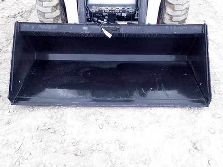 wildcat-74"-skid-steer-gp-bucket-image-2