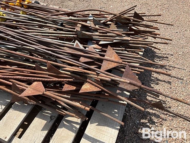 electric-fence-posts-&-insulators-image-14