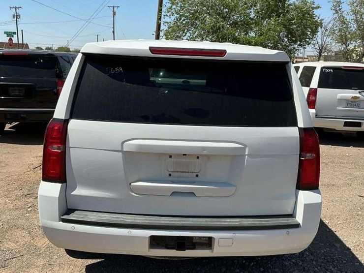2016-chevrolet-tahoe-image-6