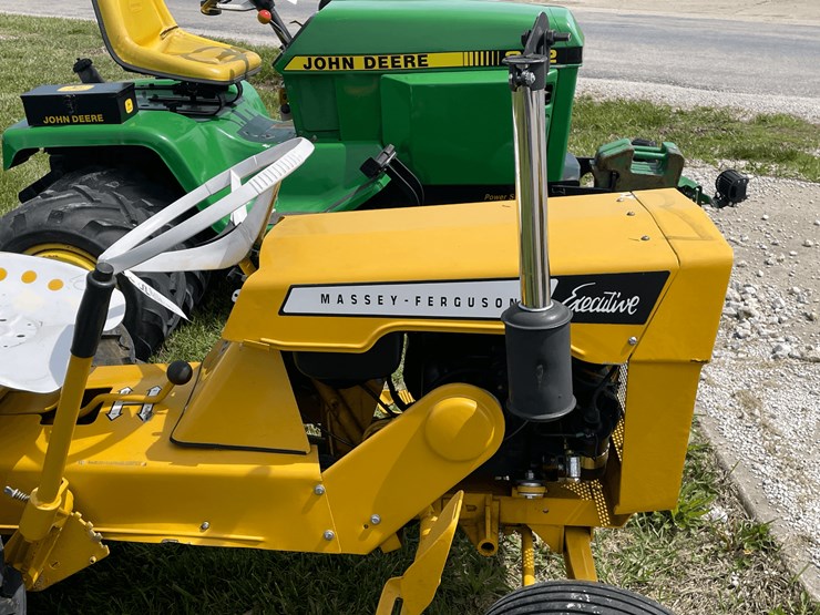 massey-ferguson-executive-image-38