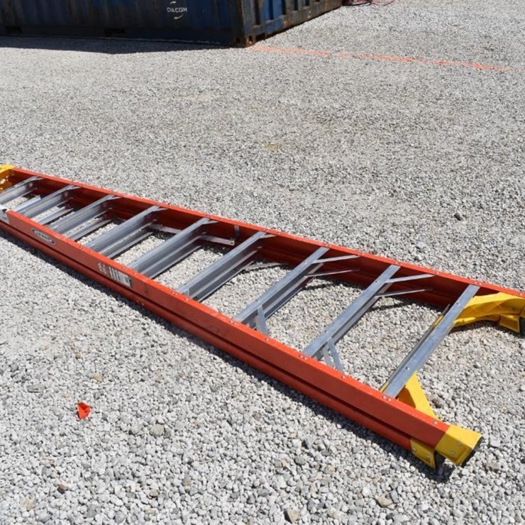 WERNER STEP LADDER 44954