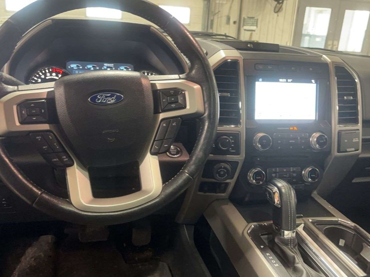 2018-ford-f150-image-17