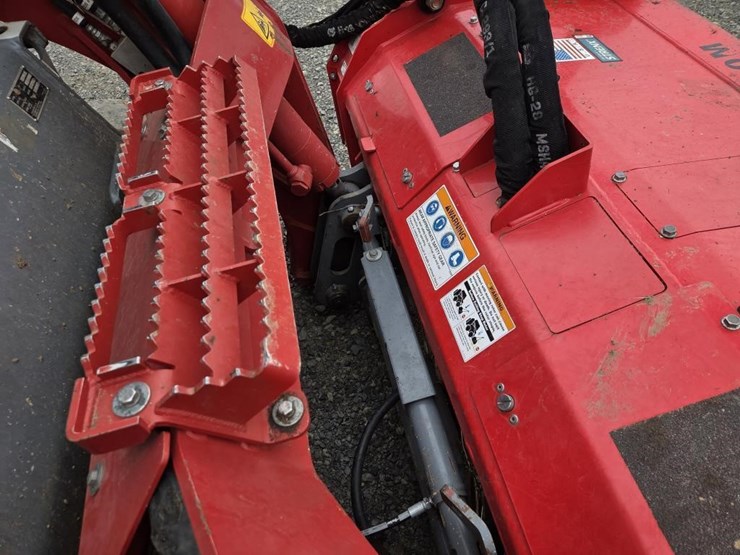 2022-takeuchi-tl12-image-16