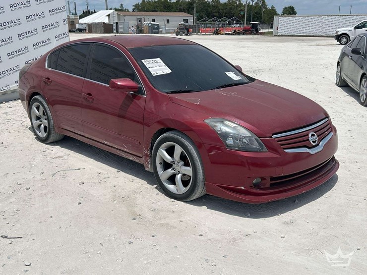 2007-nissan-altima-sedan-image-2