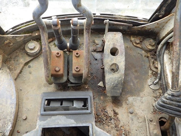 kobelco-hydraulic-excavator-image-42