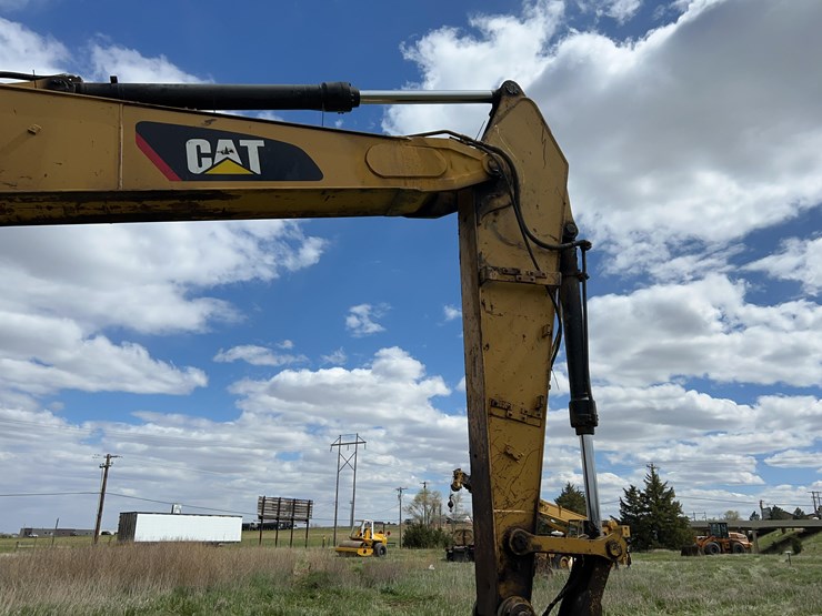 2012-caterpillar-321d-excavator-image-26