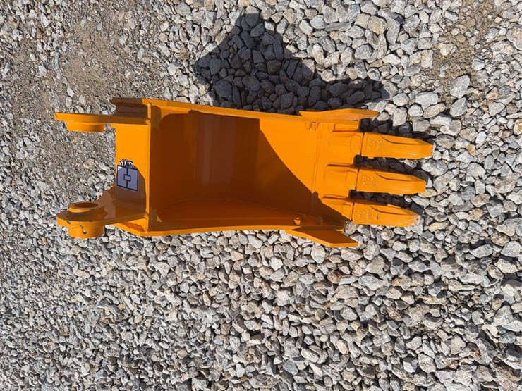 2026-giyi-12"-excavator-bucket-image-5