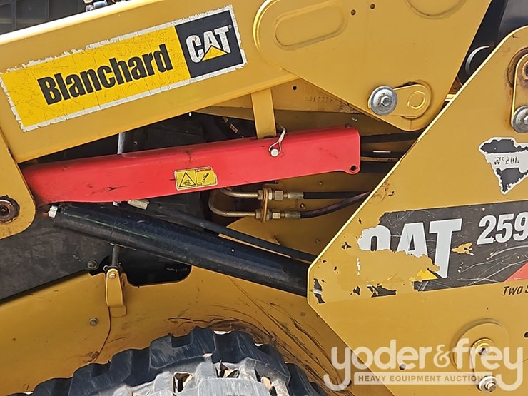2019-caterpillar-259d-image-19