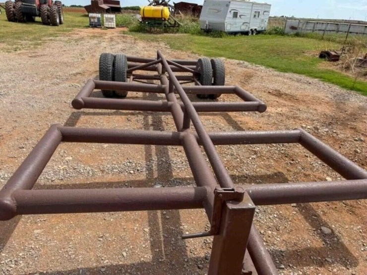 6-bale-hay-trailer-image-3