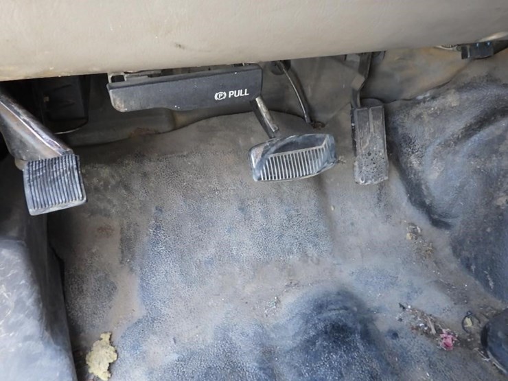 1999-ford-f250-image-28