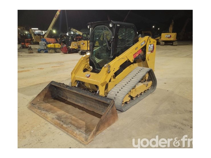 2023-caterpillar-279d3-image-1