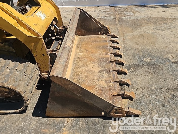 2019-caterpillar-289d-image-16