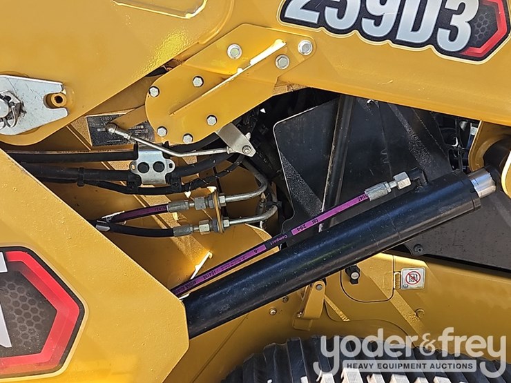 2023-caterpillar-259d3-image-22