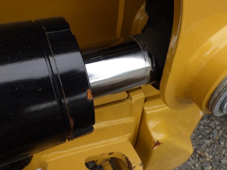 2023-caterpillar-420-xe-image-37
