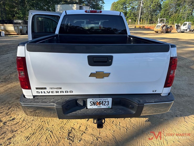 2011-chevrolet-silverado-1500-image-12