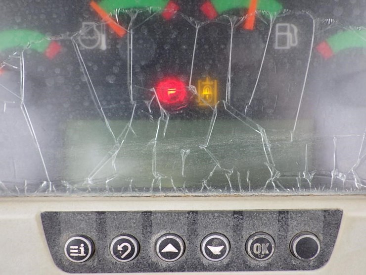2015-caterpillar-d4k2-lgp-image-36