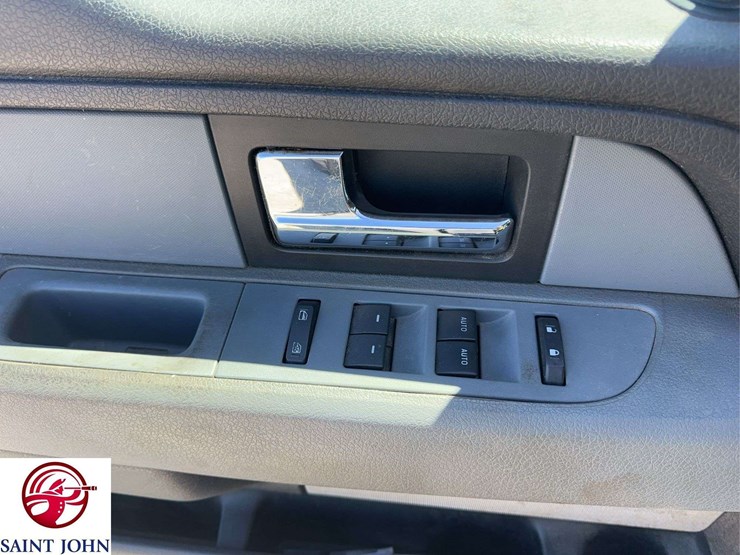 2013-ford-f150-xl-image-29