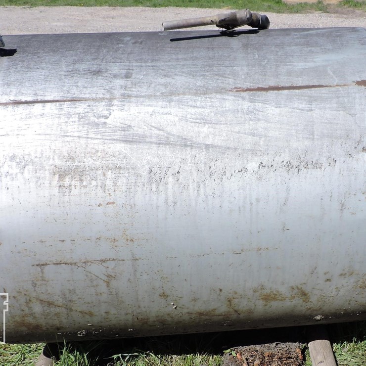 GRAVITY FLOW FUEL TANK