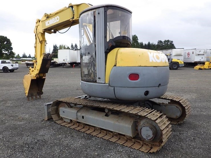 kobelco-hydraulic-excavator-image-6