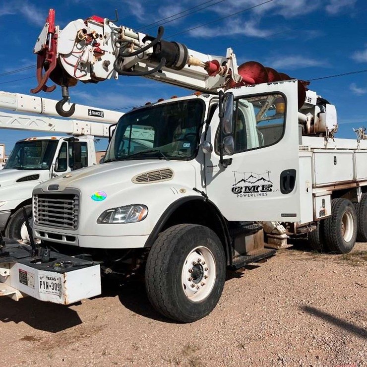 2010 FREIGHTLINER M2 106