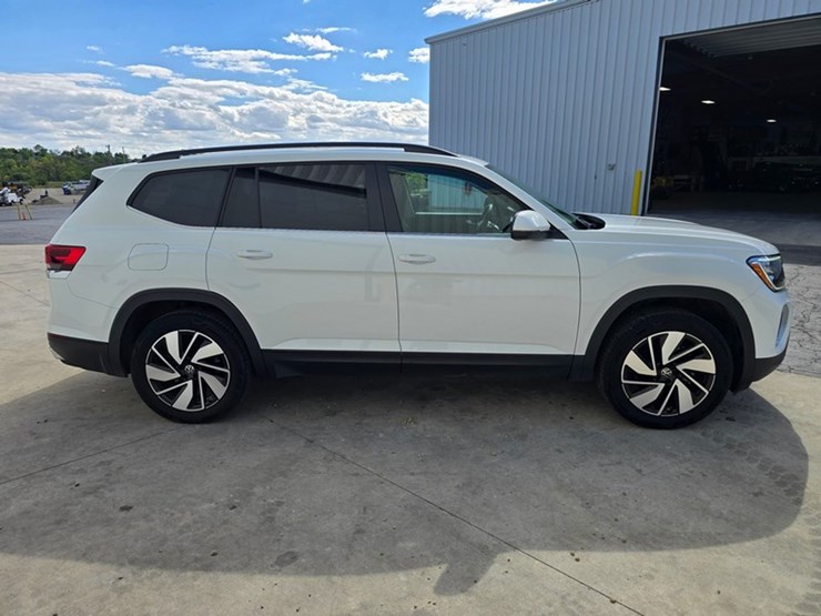 #416-•-2024-volkswagon-atlas-se-crossover-suv-image-6