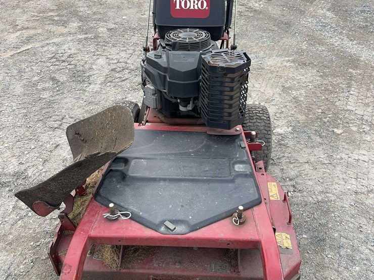 toro-turbo-force-36-commercial-walk-behind-mower-image-2