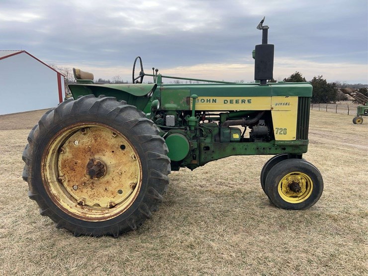 john-deere-720-image-6