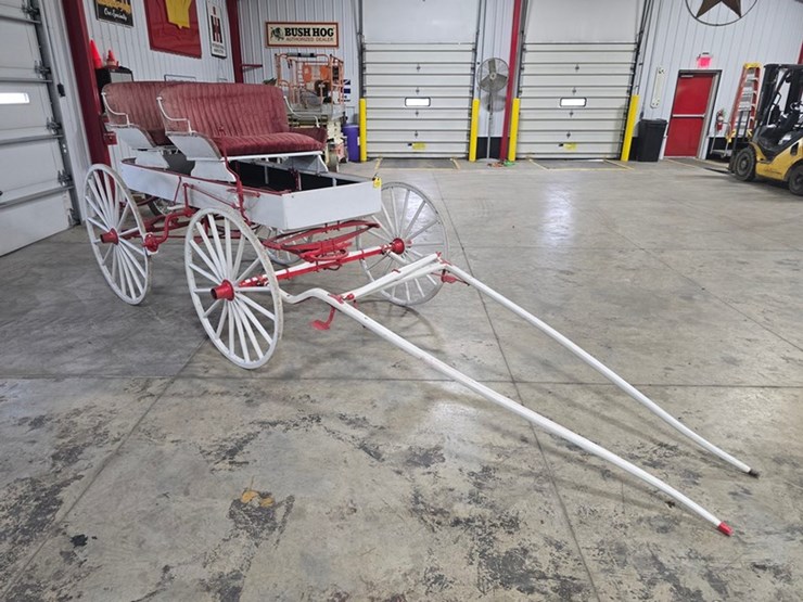 #415-•-antique-horse-drawn-wagon-image-10