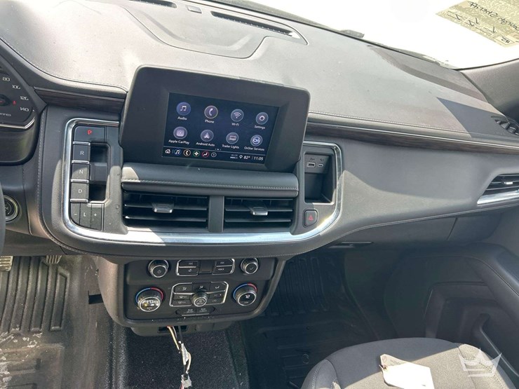 2023-chevrolet-tahoe-image-15
