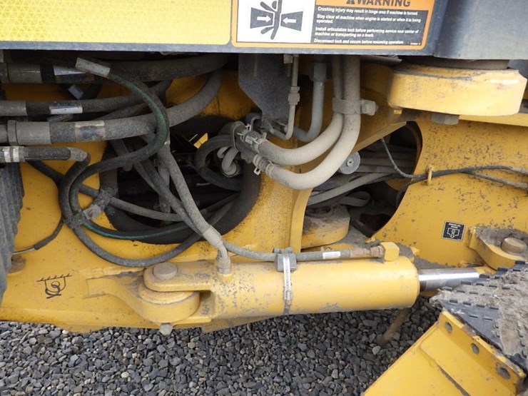 2016-deere-772gp-image-61