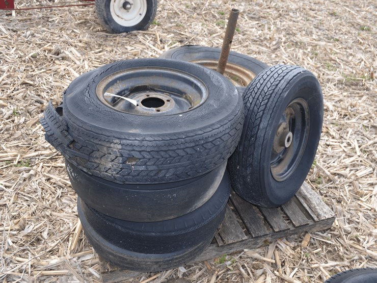 pallet-of-implement-wheels-and-tires-image-1