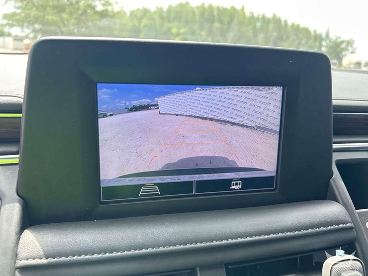 2023-chevrolet-tahoe-image-16
