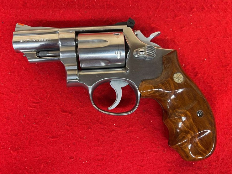 smith-&-wesson-model-66-1-combat-magnum-revolver-.357-magnum-image-9