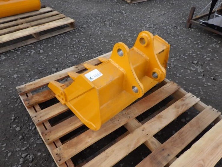 caterpillar-303-image-2