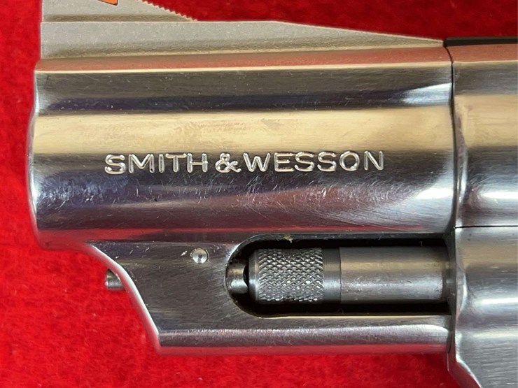 smith-&-wesson-model-66-1-combat-magnum-revolver-.357-magnum-image-17