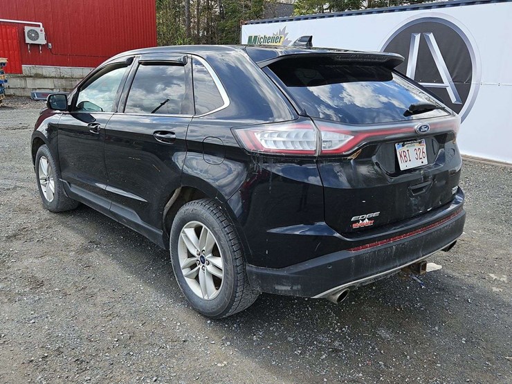 2017-ford-edge-sel-image-3