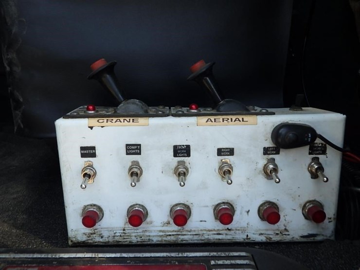 2006-kenworth-t800-image-48