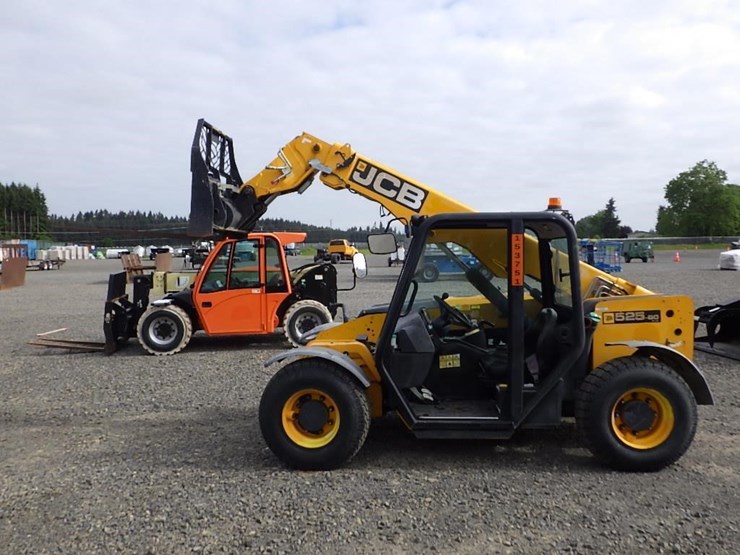 2015-jcb-525-60-image-8