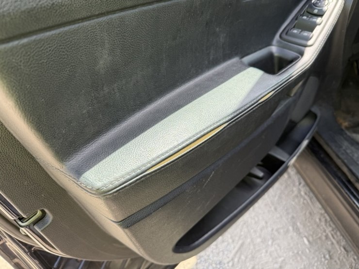 2018-ford-explorer-image-25