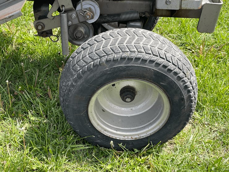 1972-massey-ferguson-12-image-32