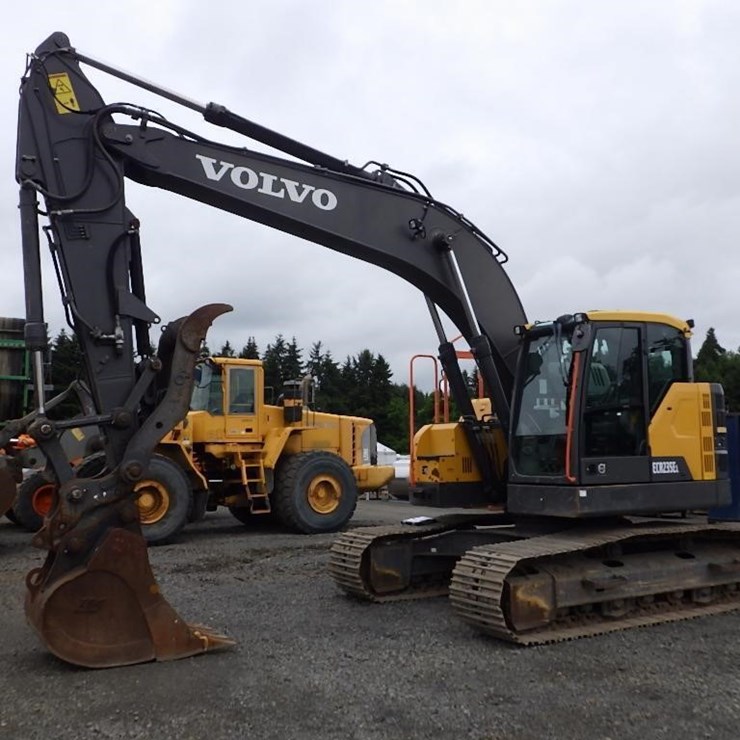 2018 VOLVO ECR235EL