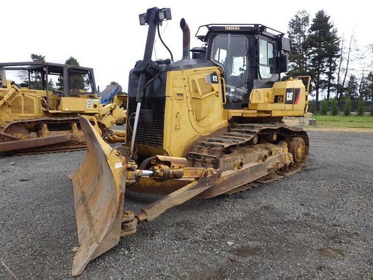 2011-caterpillar-d7e-image-1