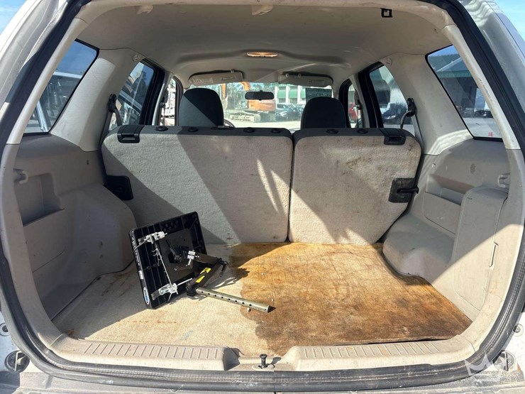 2012-ford-escape-image-17